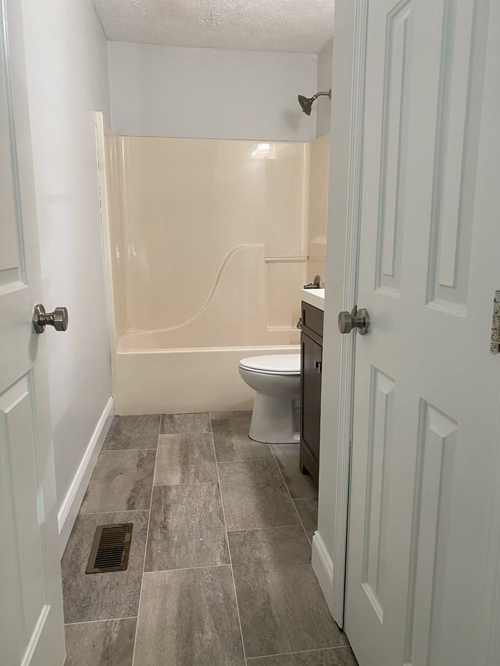 28 Iris St - Photo 6 of 18