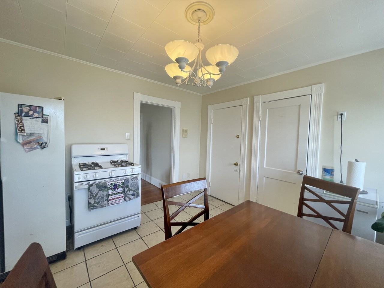 94 Saint Andrew Rd #3 - Photo 2 of 21