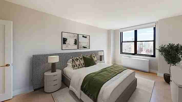 E 95th St #B23D - Photo 4 of 17