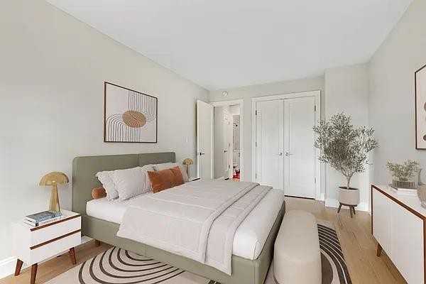 E 95th St #C9C - Photo 3 of 16