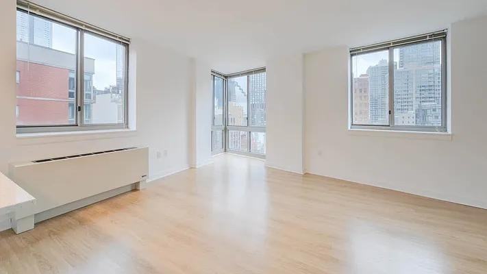 W 37th St #7N - Photo 7 of 20