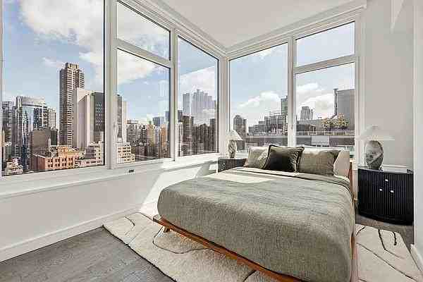 3rd Ave #PHC - Photo 5 of 20