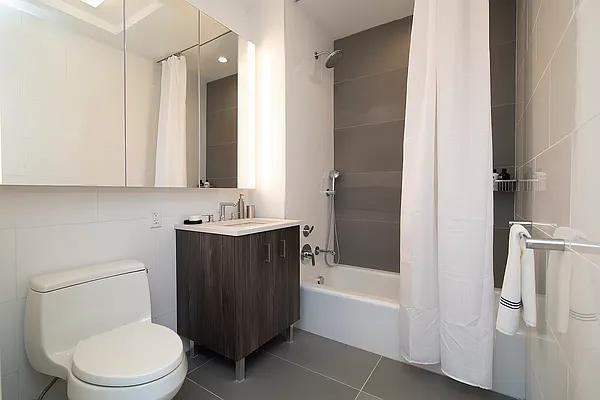 W 33rd St #10D - Photo 6 of 20