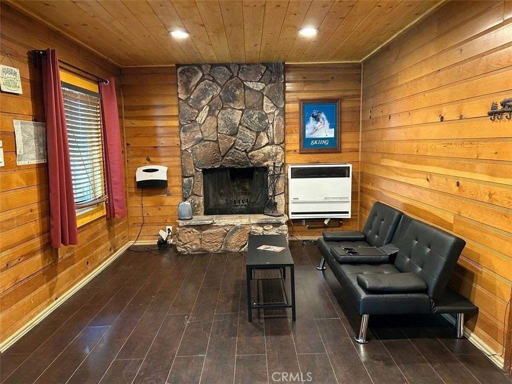 542 Highland Rd - Photo 5 of 8