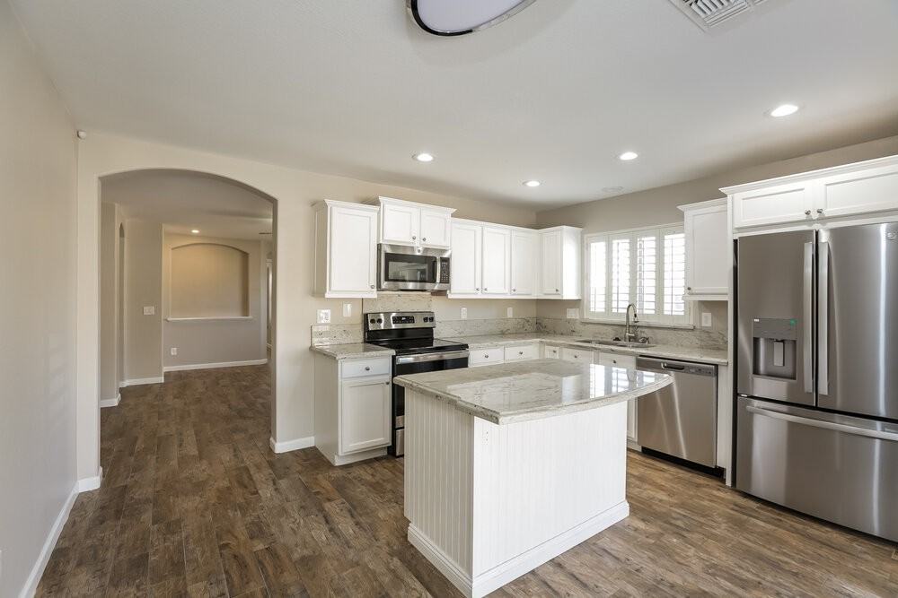 10898 W Alvarado Rd - Photo 7 of 16