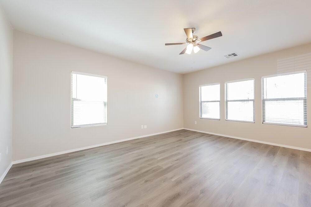 21160 E Munoz St - Photo 6 of 17