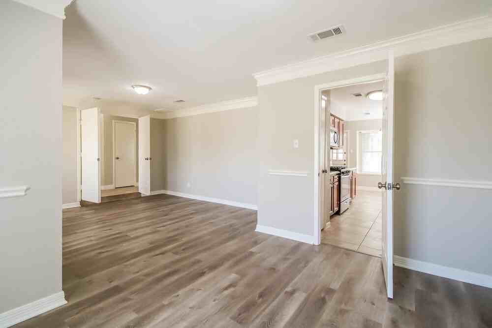 1235 Park Ln - Photo 4 of 16