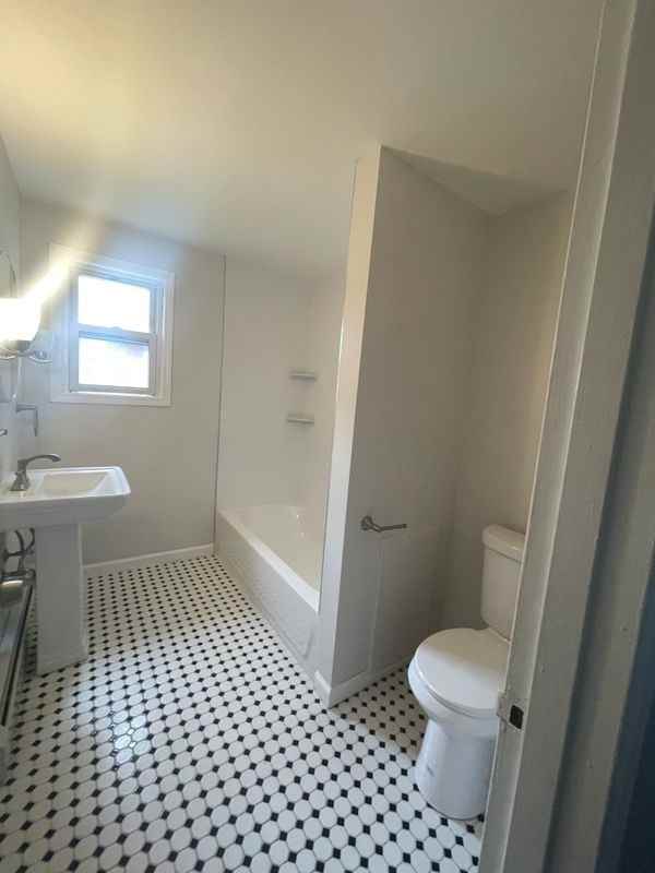 1354 Amherst St ##2 - Photo 4 of 14