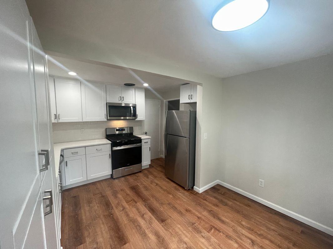 1354 Amherst St ##2 - Photo 6 of 14