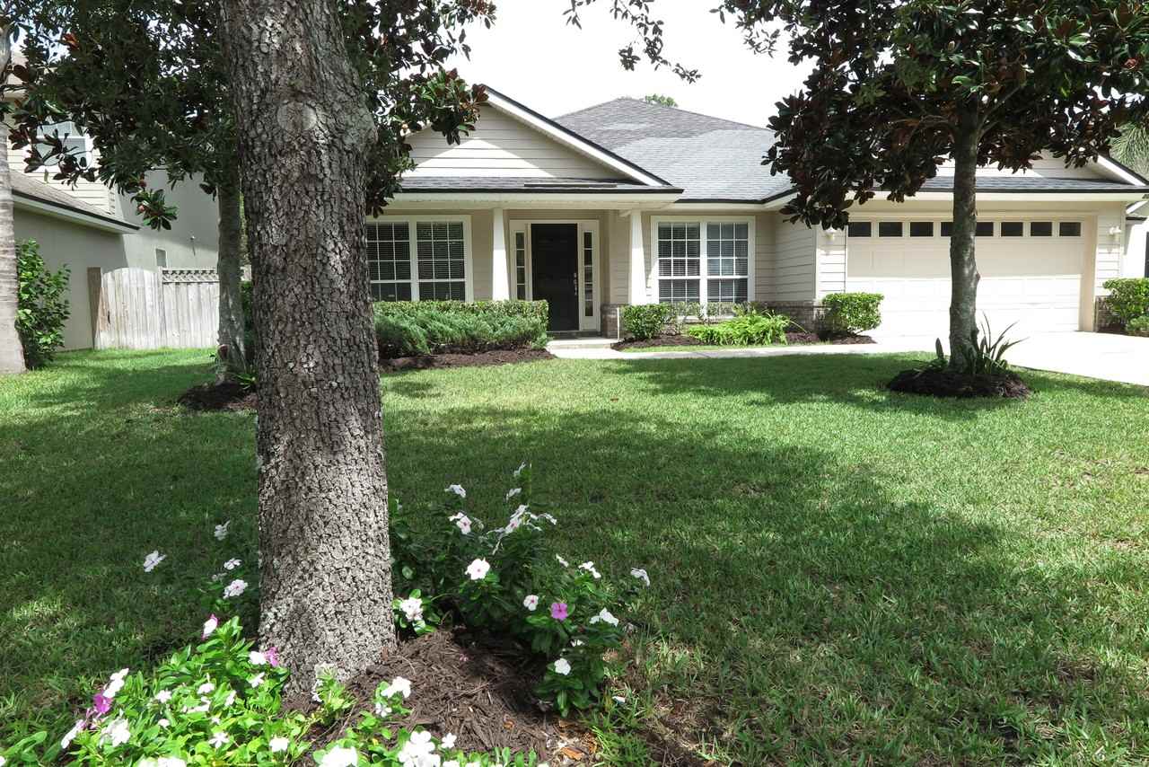 3020 Fort Caroline Court - Photo 2 of 37