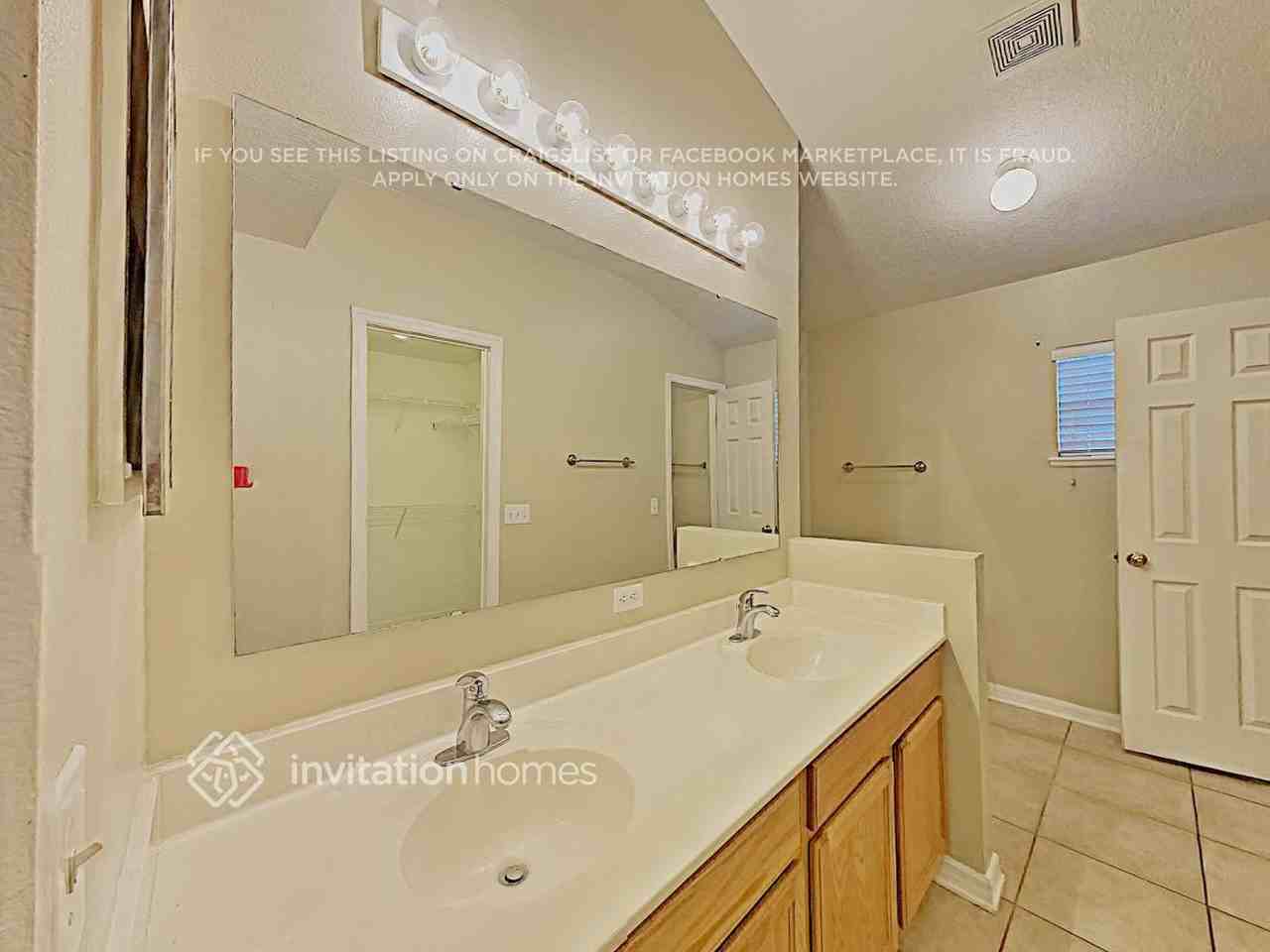 5161 Silver Thistle Ln - Photo 4 of 6