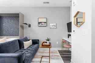 520 E Washington St - Photo 1 of 1