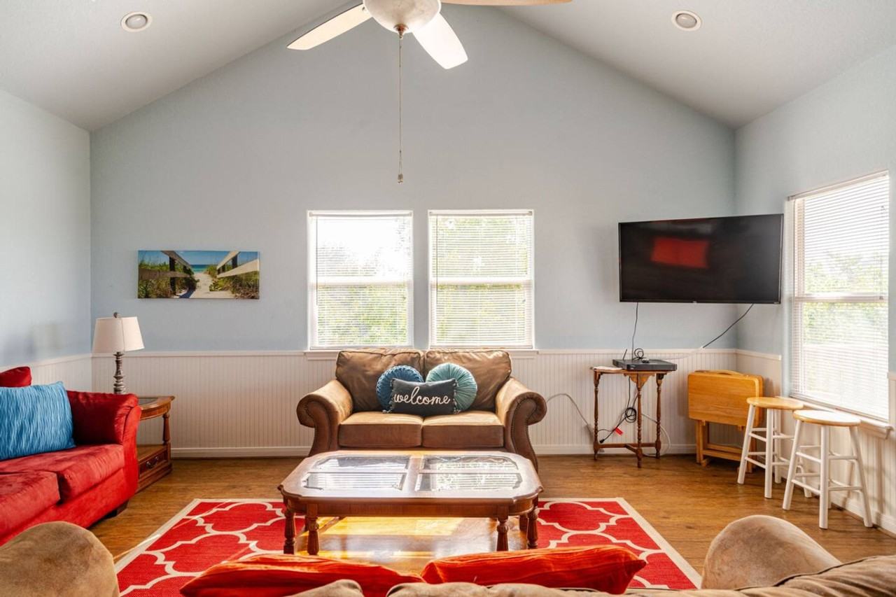 948 Kahla Dr #1223246P - Photo 3 of 50