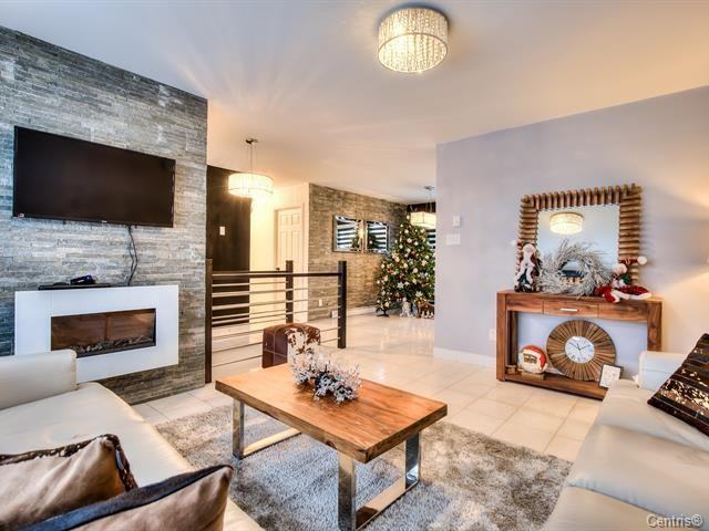 1935 Rue de Renaix - Photo 2 of 20