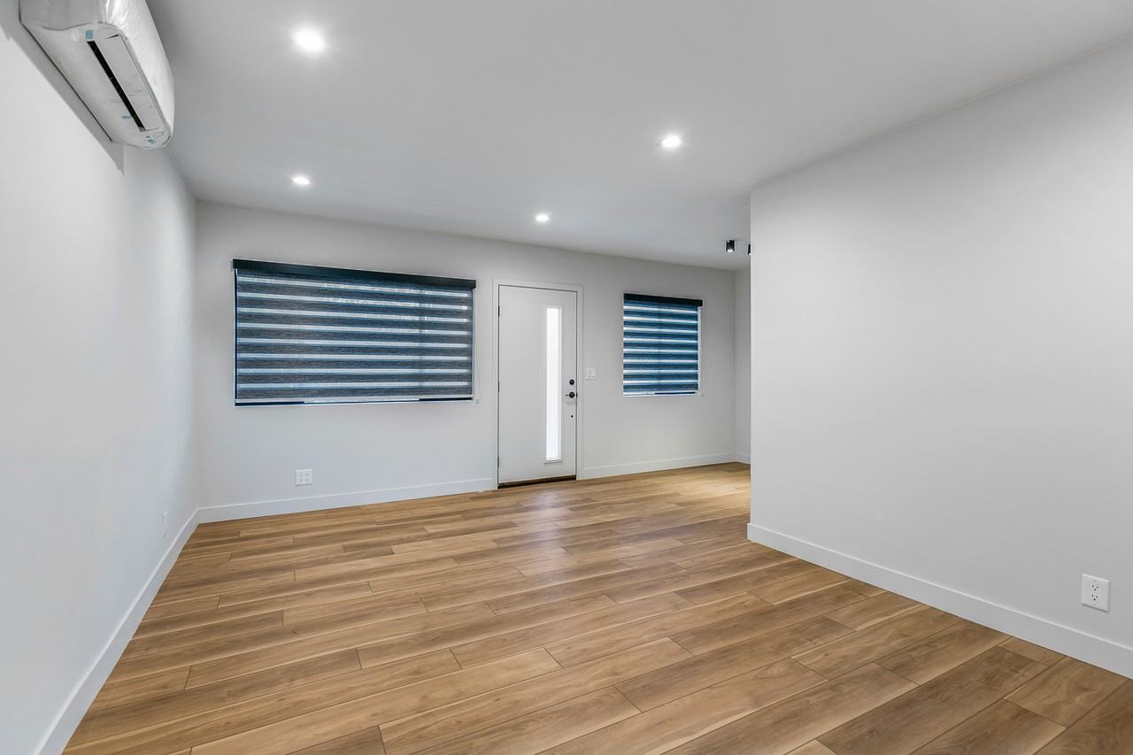 1917 Montrose Street #15 - Photo 6 of 11