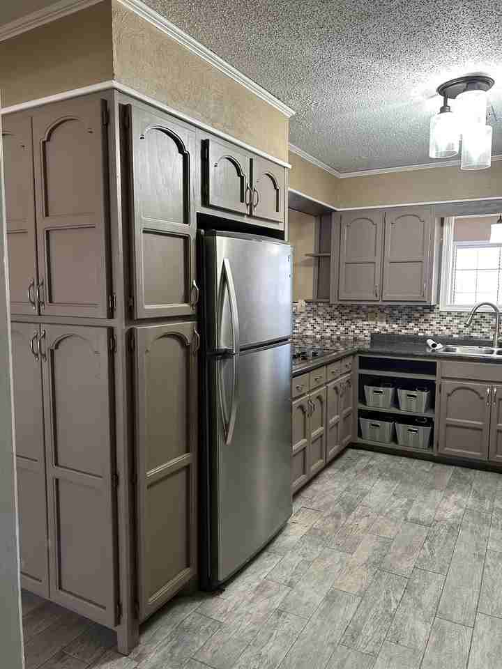 7216 Westlake Rd - Photo 2 of 50