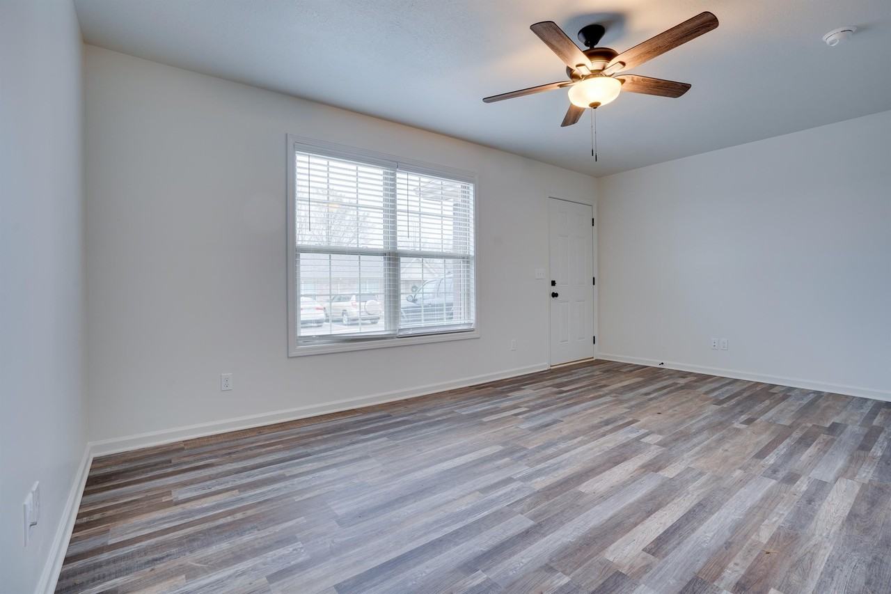 2208 Primitive Dr - Photo 2 of 17