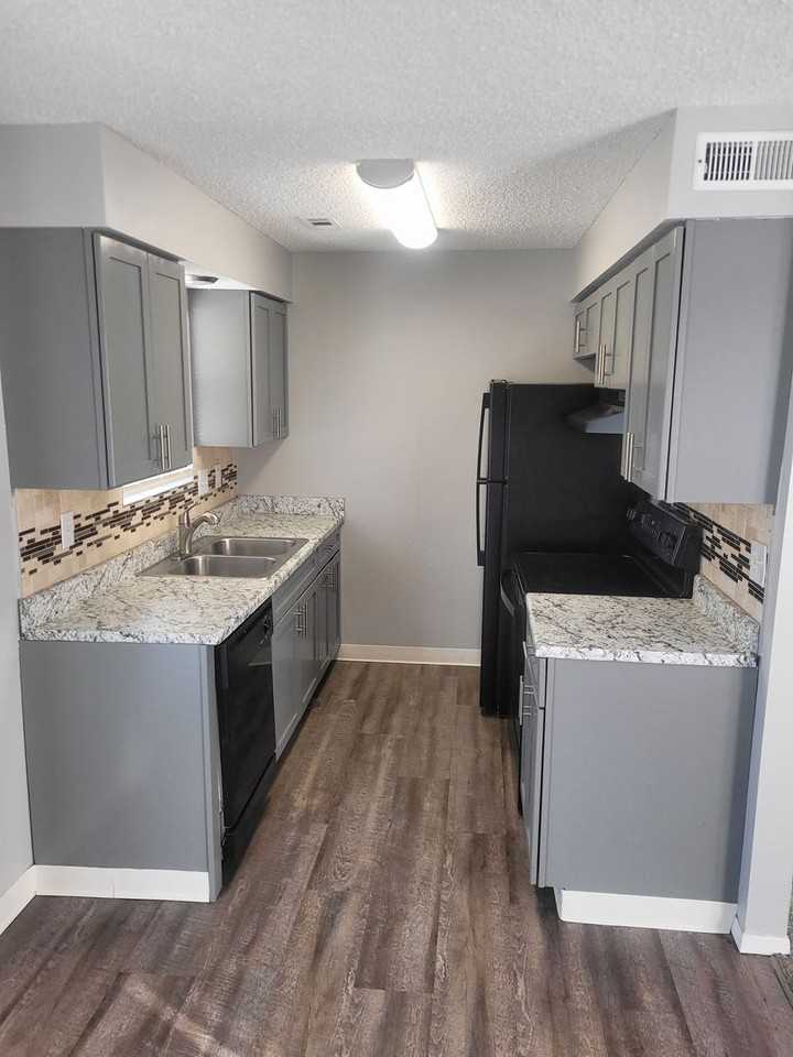 The Willows - Photo 6 of 16