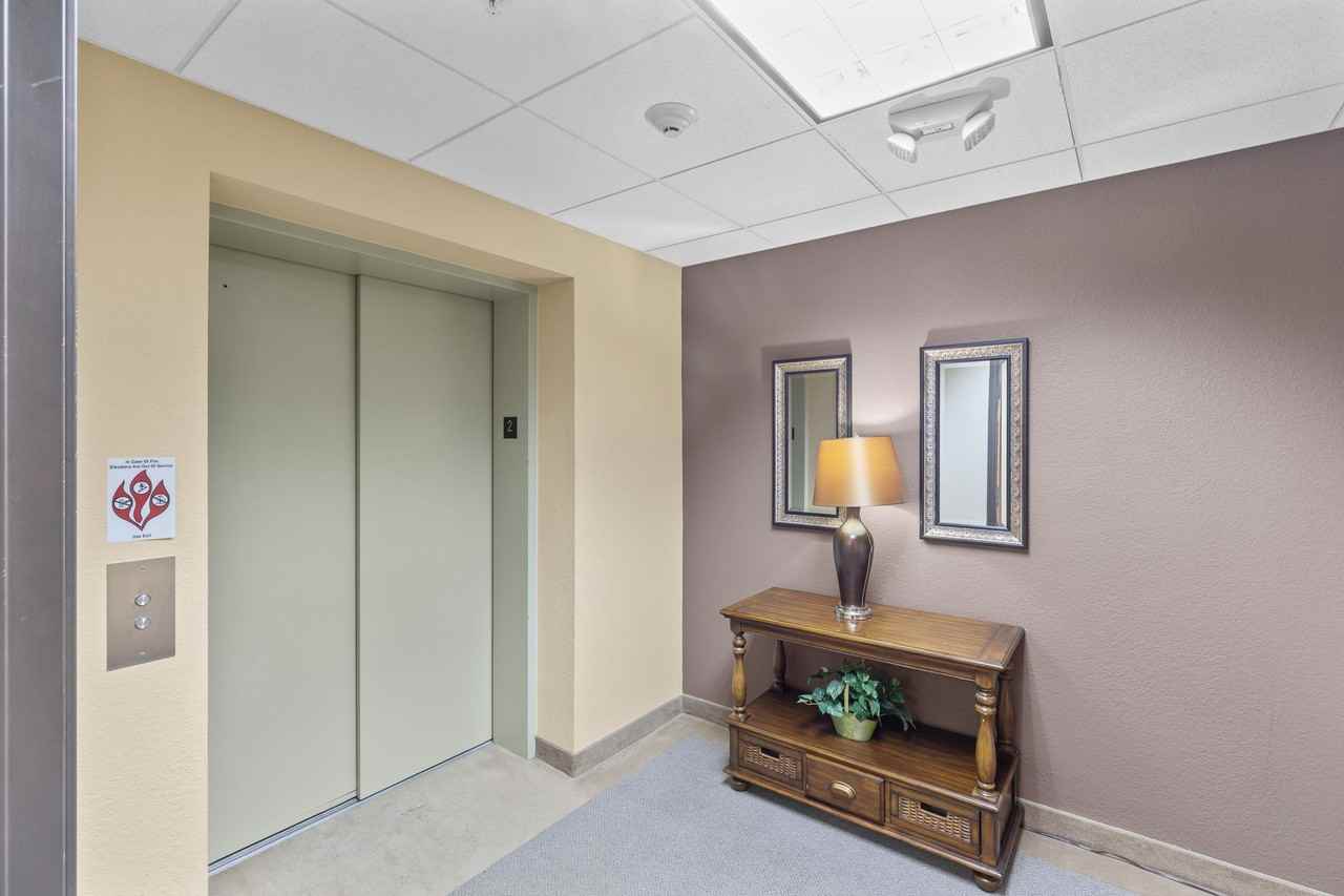 1120 E Parkway Ave - Photo 6 of 50