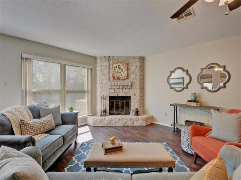 7601 Hawkeye Dr - Photo 2 of 20