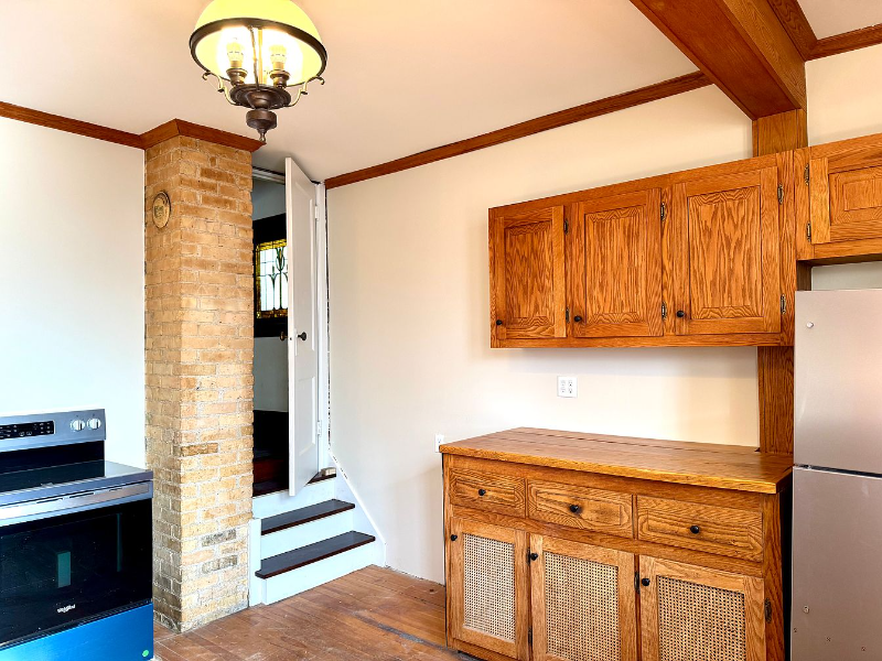 3609 10th Ave S - Photo 2 of 3