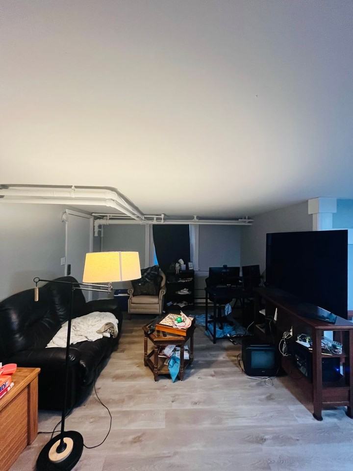 318 State St - Photo 6 of 8