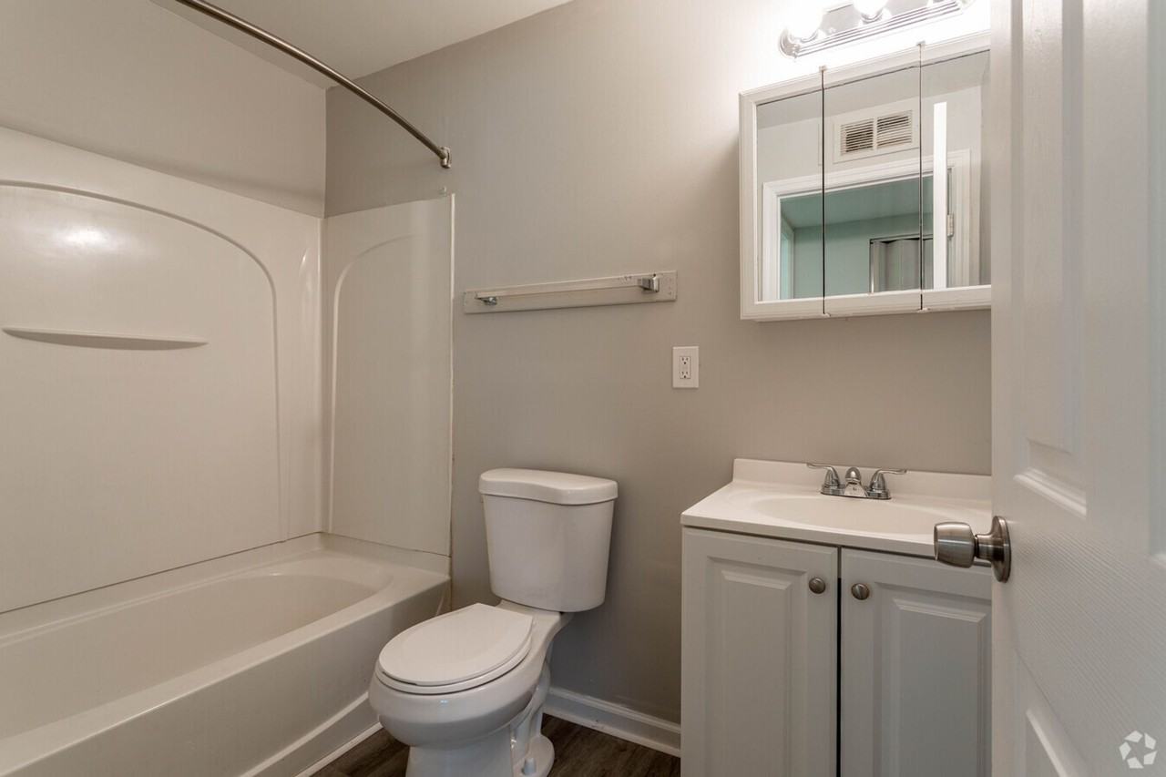 Pine Ridge Apartments - Photo 2 of 31