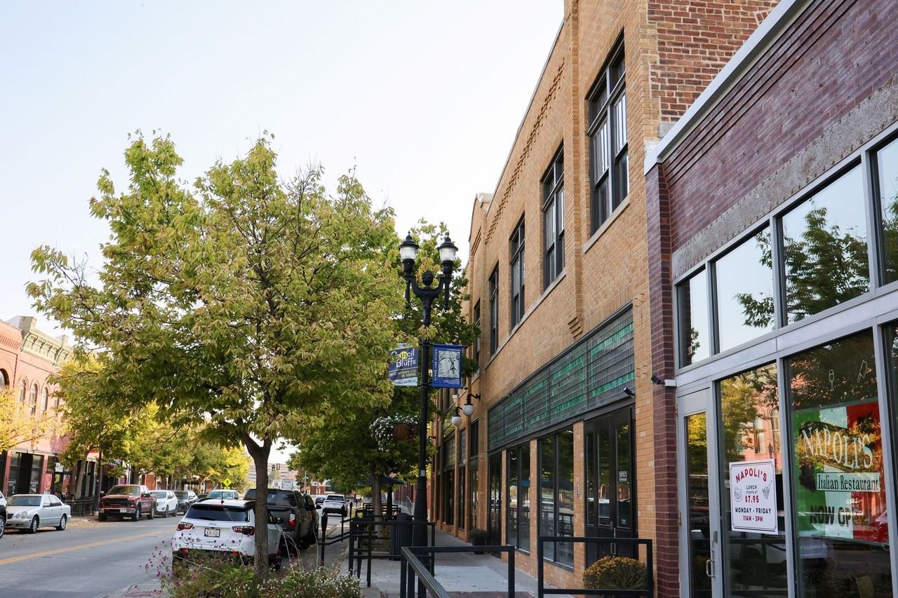 Hughes Irons - Photo 2 of 5