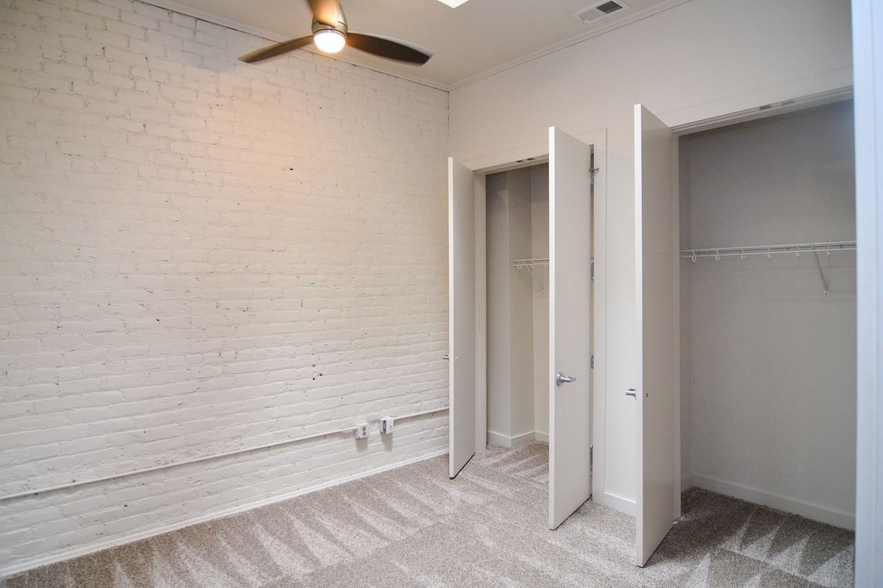 Hughes Irons - Photo 4 of 5