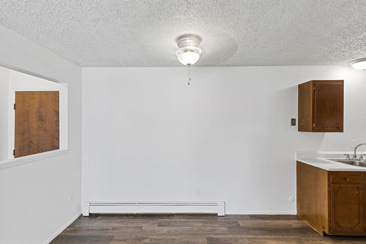 Carriage House (Albion 64 LLC) - Photo 5 of 22