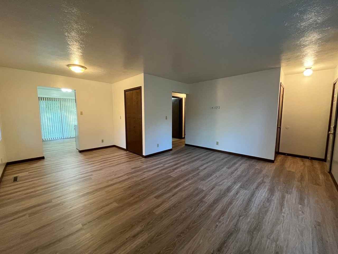 1816 College Manor Dr - Photo 2 of 13