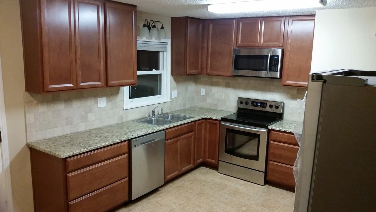 5608 W 101st St - Photo 3 of 22