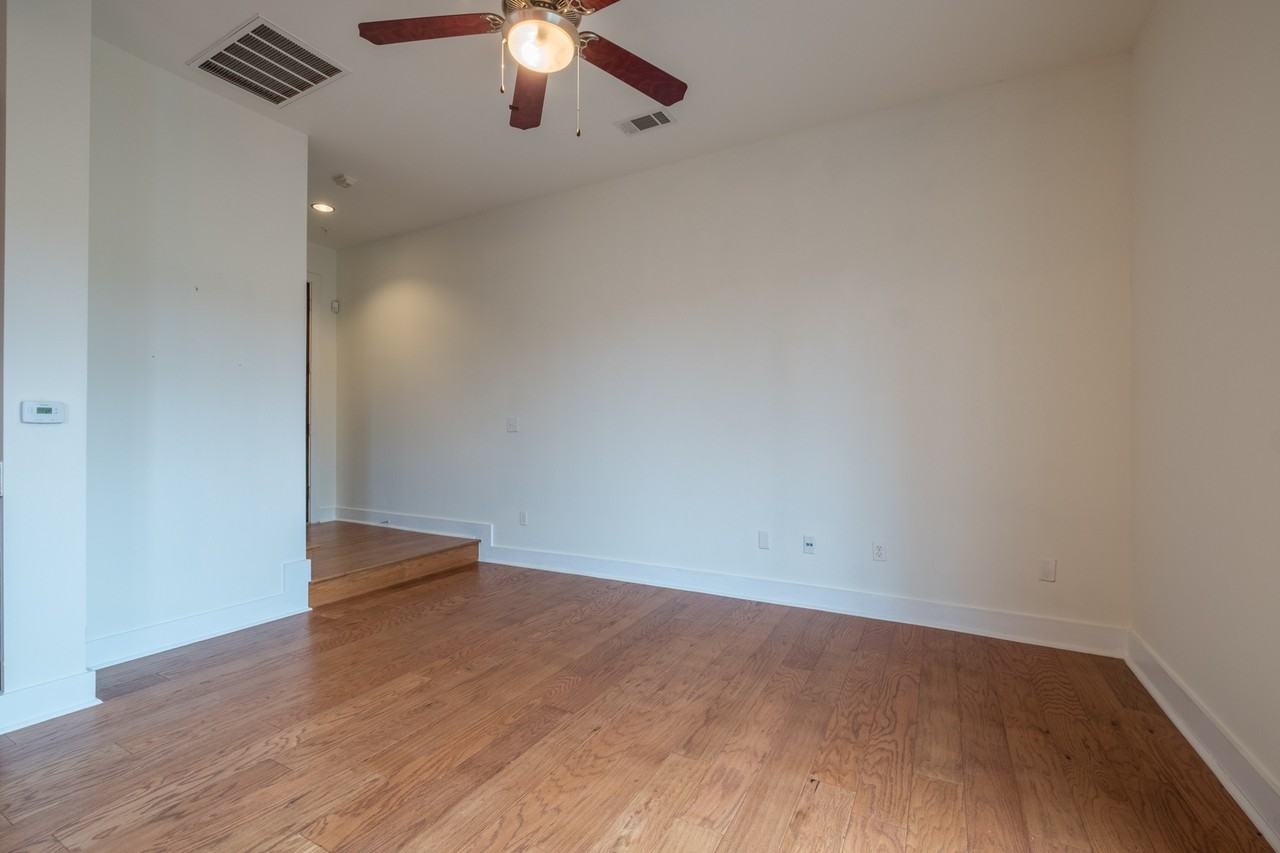 8110 Ranch Road 2222 - Photo 5 of 49