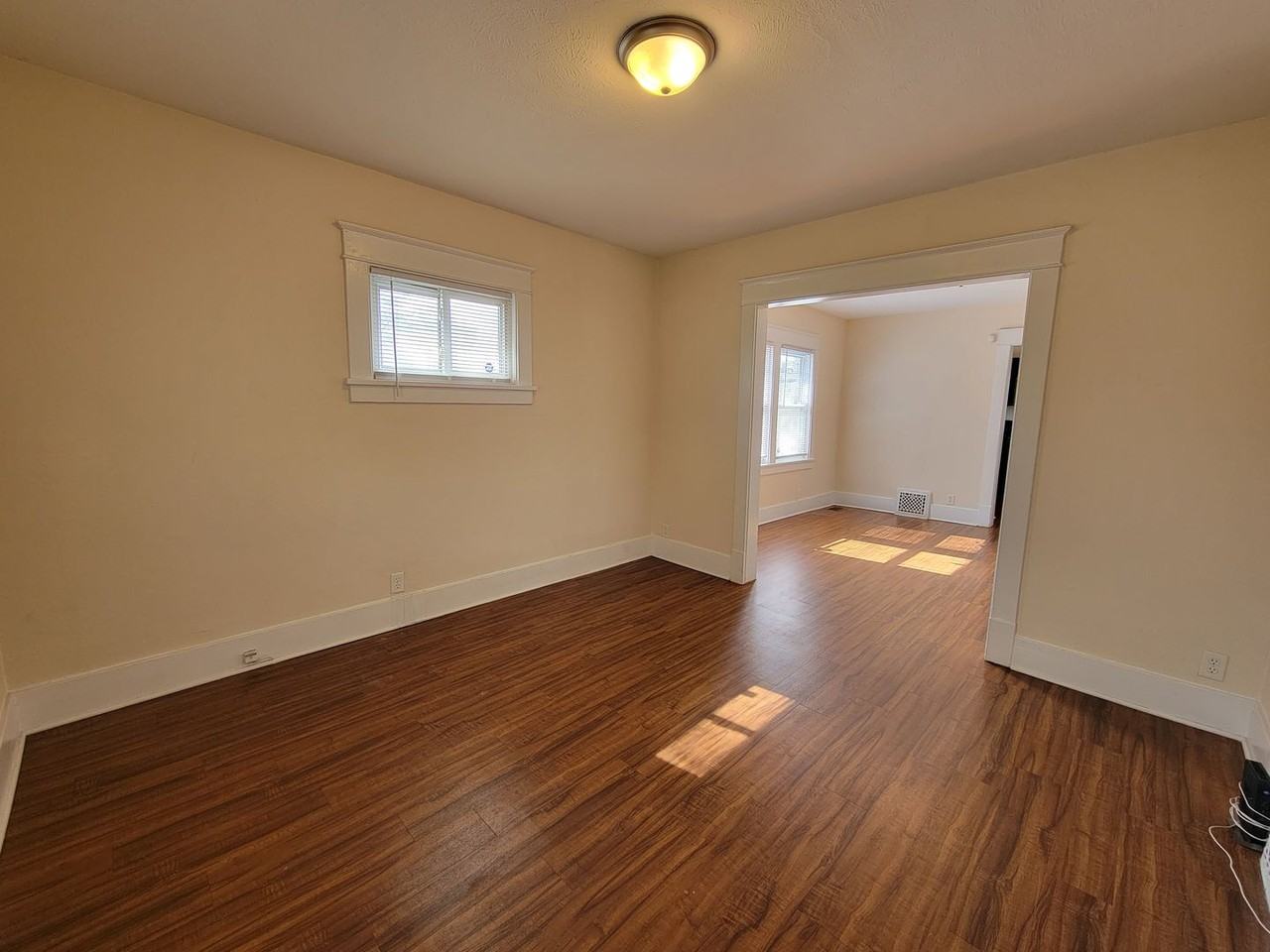 611 N Frances St - Photo 3 of 17