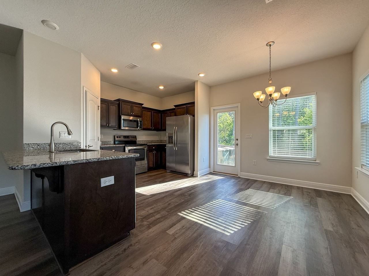 6617 Boatswain Rd - Photo 5 of 27