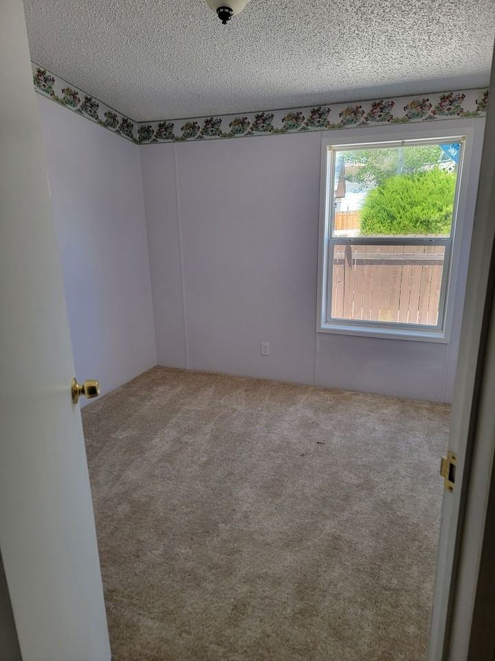 510 Friendship Dr - Photo 5 of 14