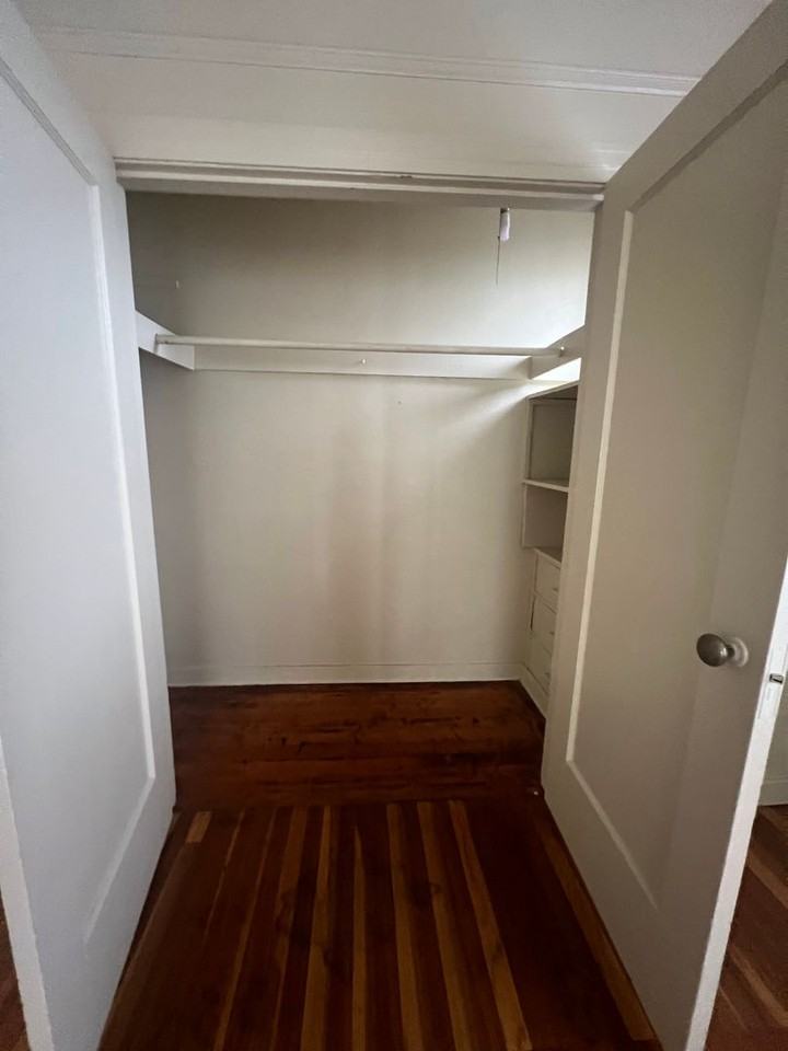 1120 Pine St ##301 - Photo 3 of 4