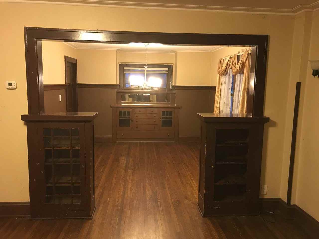 957 Saint Anthony Ave - Photo 6 of 33