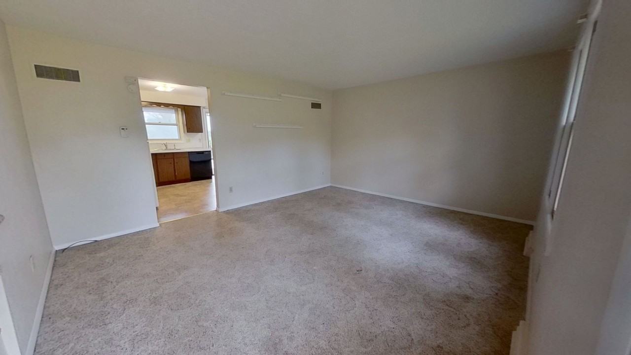 139 Oak Manor Dr - Photo 2 of 11