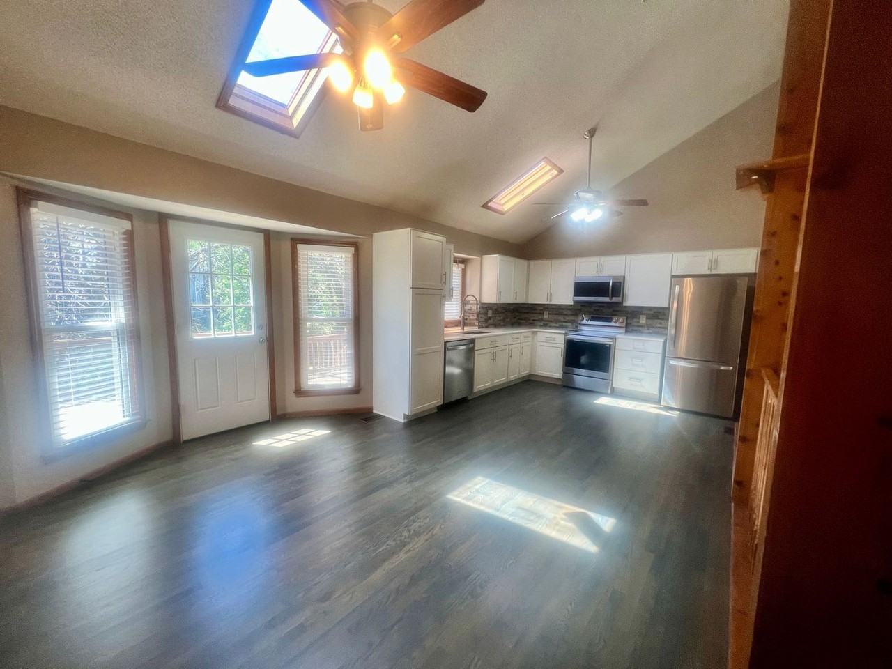 1100 Ne Ball Dr - Photo 4 of 20