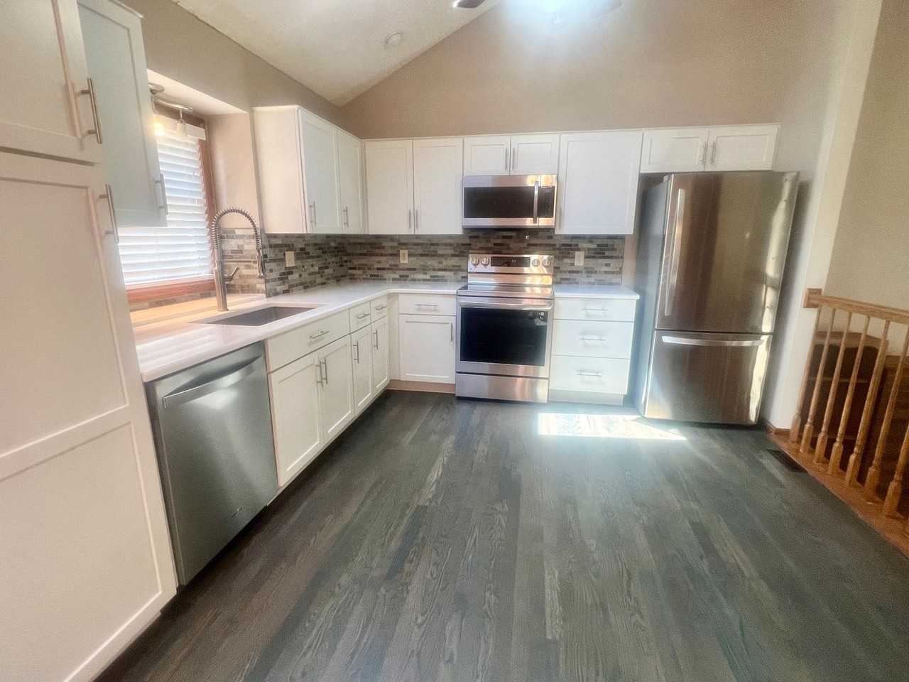 1100 Ne Ball Dr - Photo 5 of 20