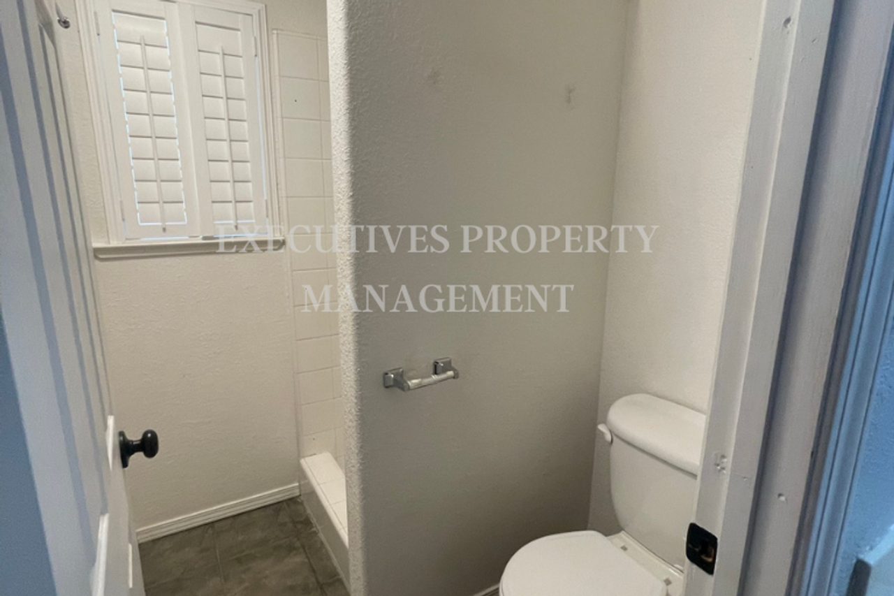 3341 El Dorado Ct - Photo 4 of 33