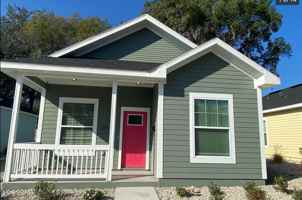 featured image of 416 Nw 1st St