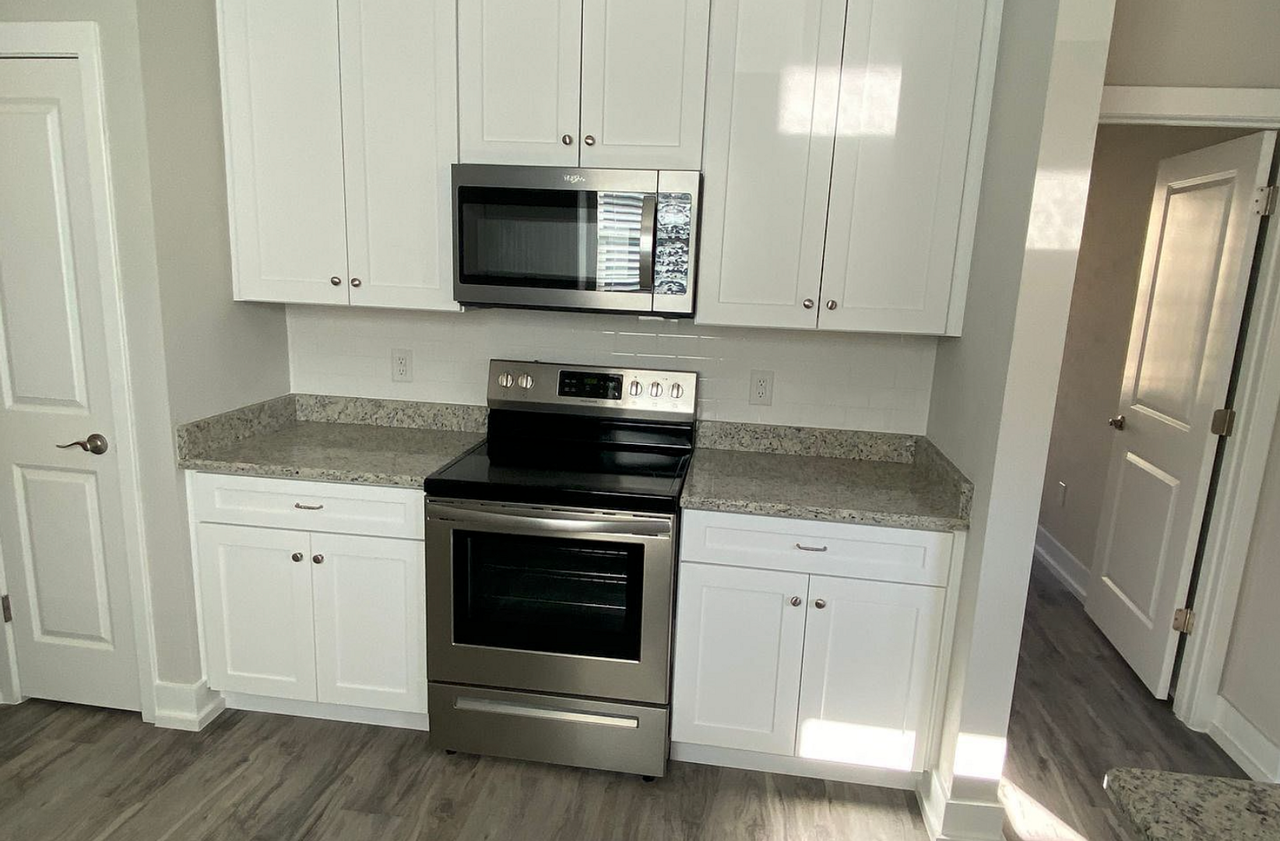 416 Nw 1st St - Photo 4 of 8