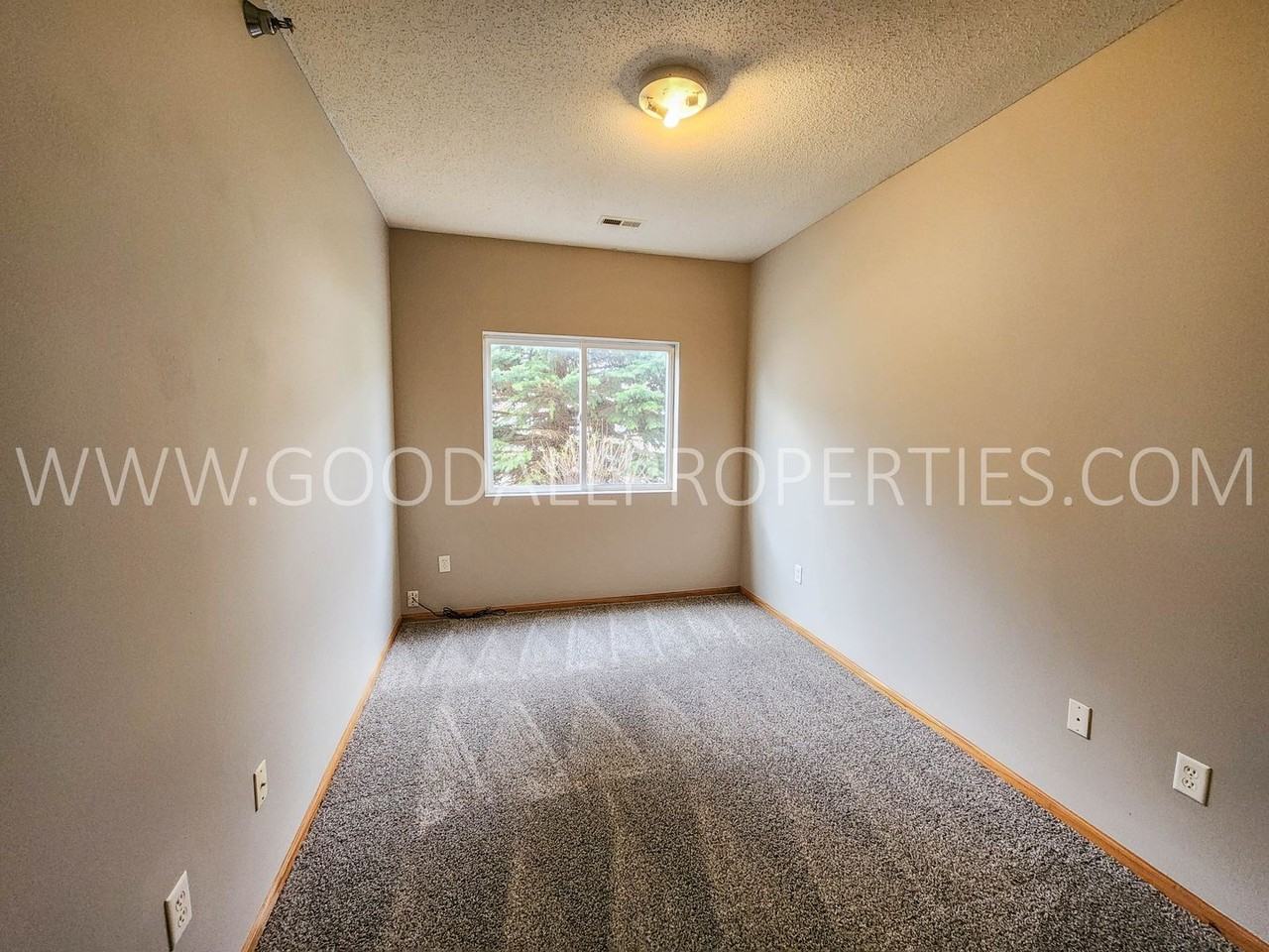 1110 Ne 6th Ln #G6 - Photo 6 of 8