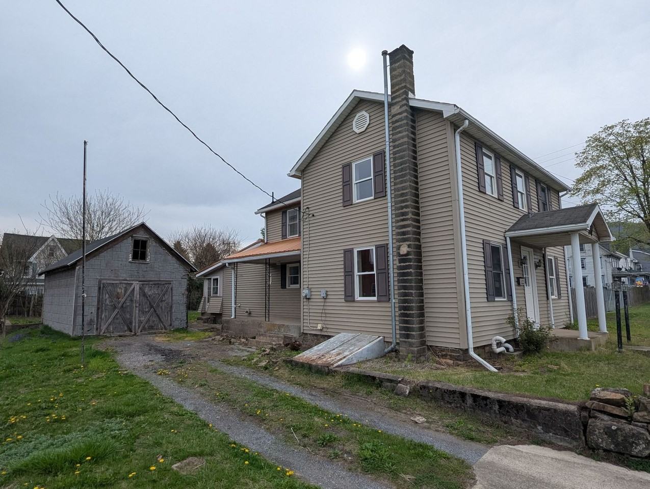 219 Main St - Photo 2 of 20