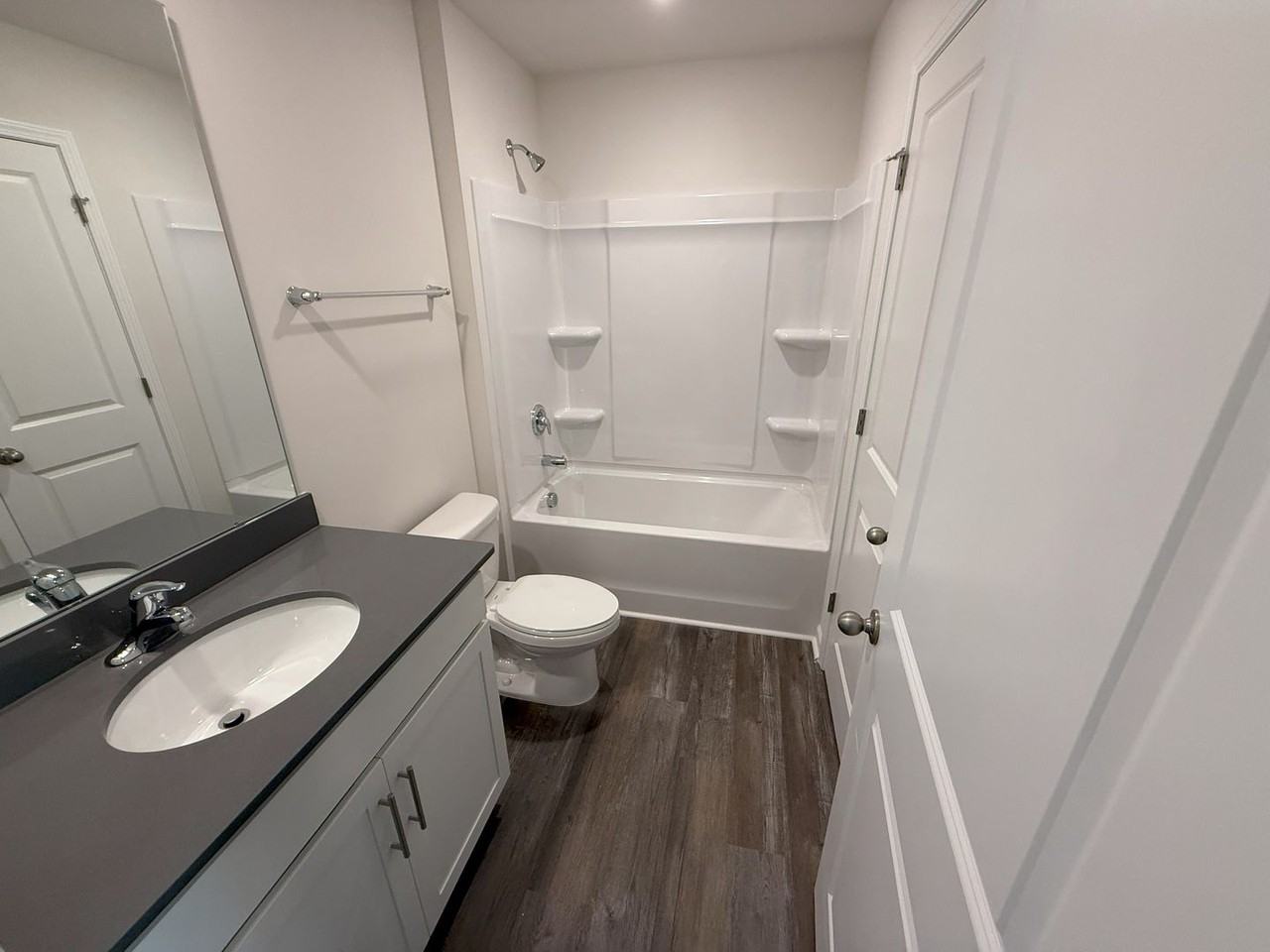 5138 Hyrule Dr - Photo 7 of 14