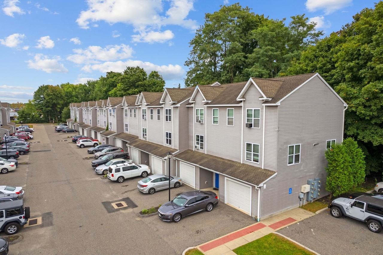 62 Chestnut Street Ext