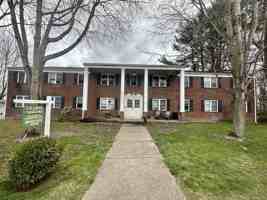 featured image of 452 Church St #3