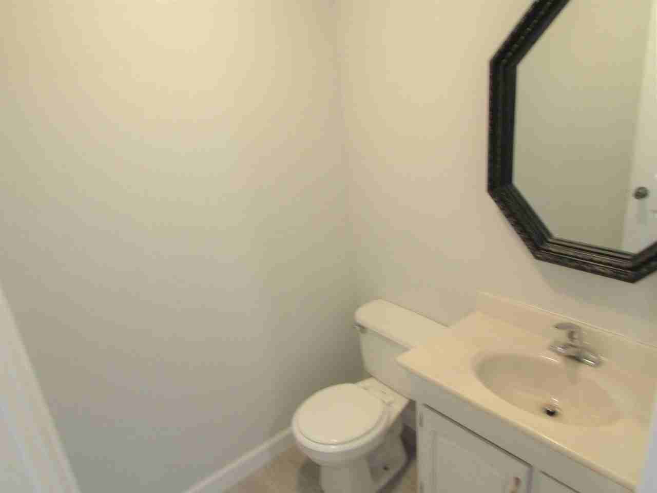 711 N Pine St #NA - Photo 4 of 13